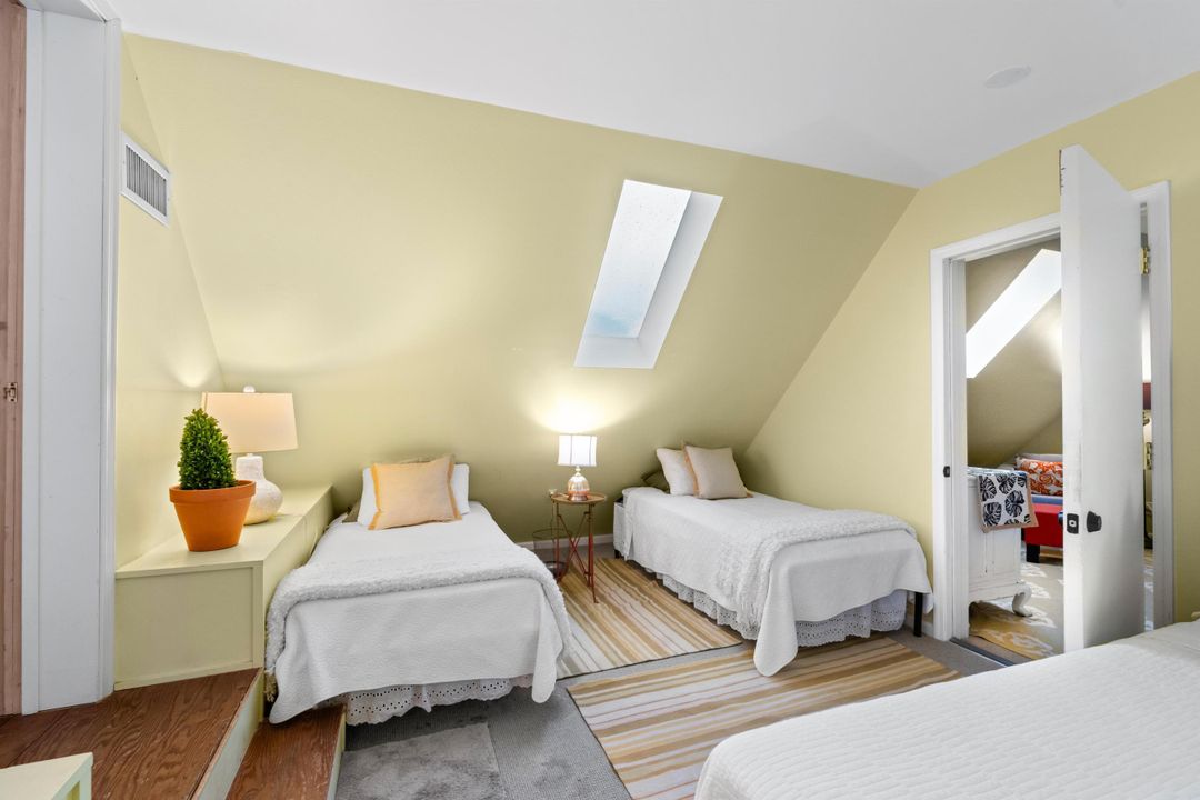 En Venta: $3,475,000 (5 camas, 4 baños, 5268 Pies cuadrados)