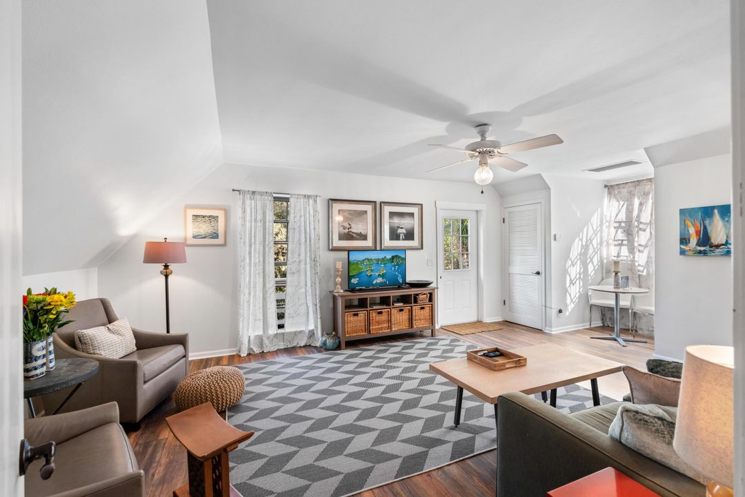 En Venta: $3,475,000 (5 camas, 4 baños, 5268 Pies cuadrados)