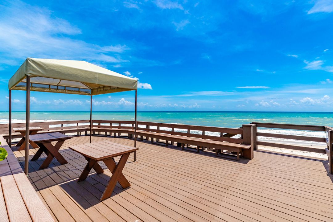 For Sale: $1,585,000 (3 beds, 3 baths, 3183 Square Feet)