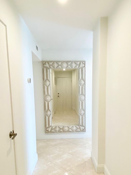 For Rent: $2,950 (2 beds, 2 baths, 1286 Square Feet)