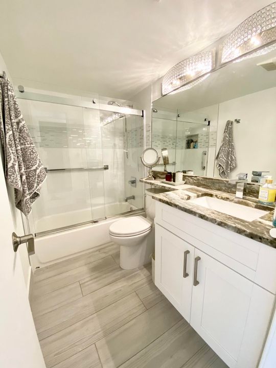 For Rent: $2,950 (2 beds, 2 baths, 1286 Square Feet)