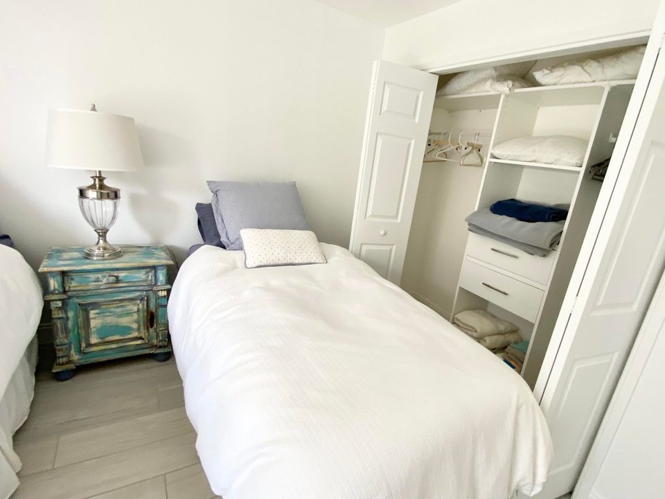 For Rent: $2,950 (2 beds, 2 baths, 1286 Square Feet)