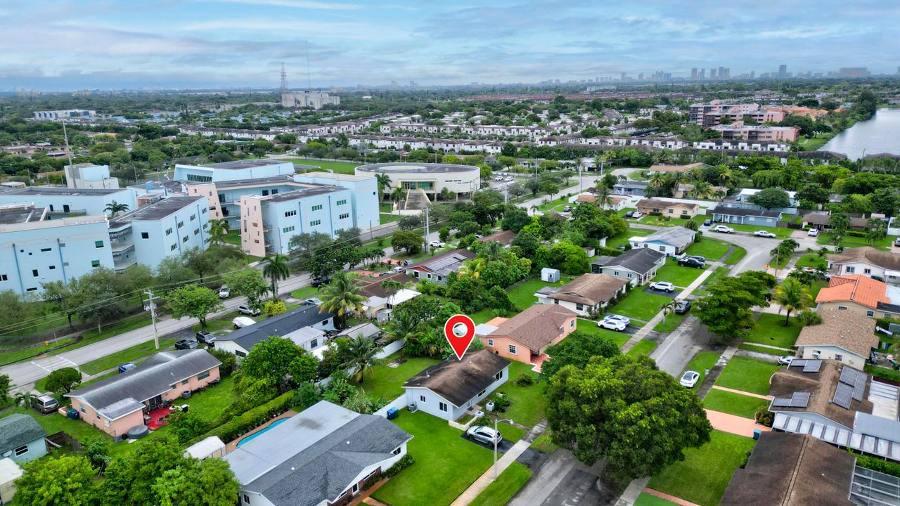 Active With Contract: $420,000 (2 beds, 1 baths, 1125 Square Feet)