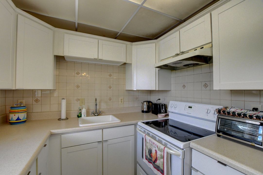 待售: $84,900 (2 贝兹, 2 浴室, 880 平方英尺)