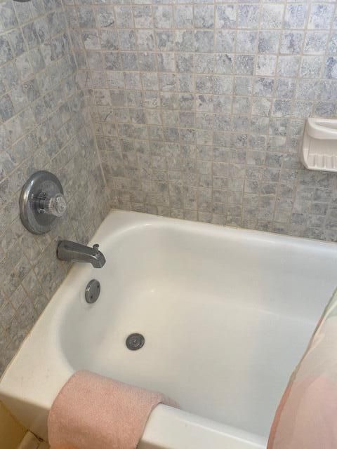 待售: $84,900 (2 贝兹, 2 浴室, 880 平方英尺)