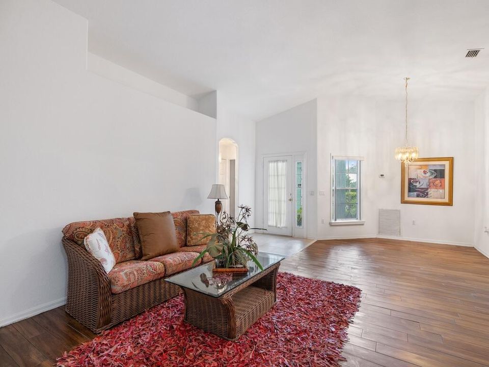 待售: $454,999 (3 贝兹, 2 浴室, 1916 平方英尺)