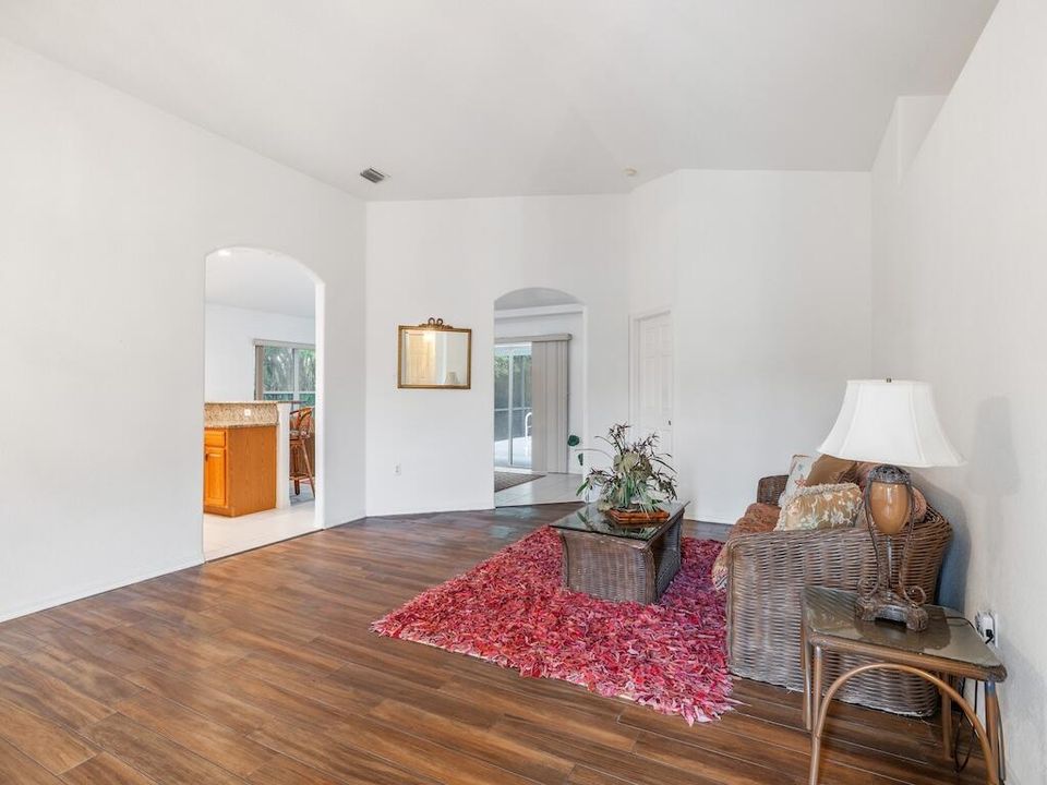 待售: $454,999 (3 贝兹, 2 浴室, 1916 平方英尺)