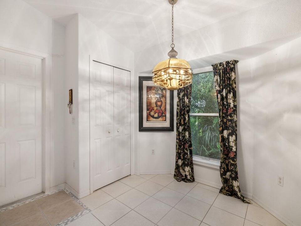 待售: $454,999 (3 贝兹, 2 浴室, 1916 平方英尺)