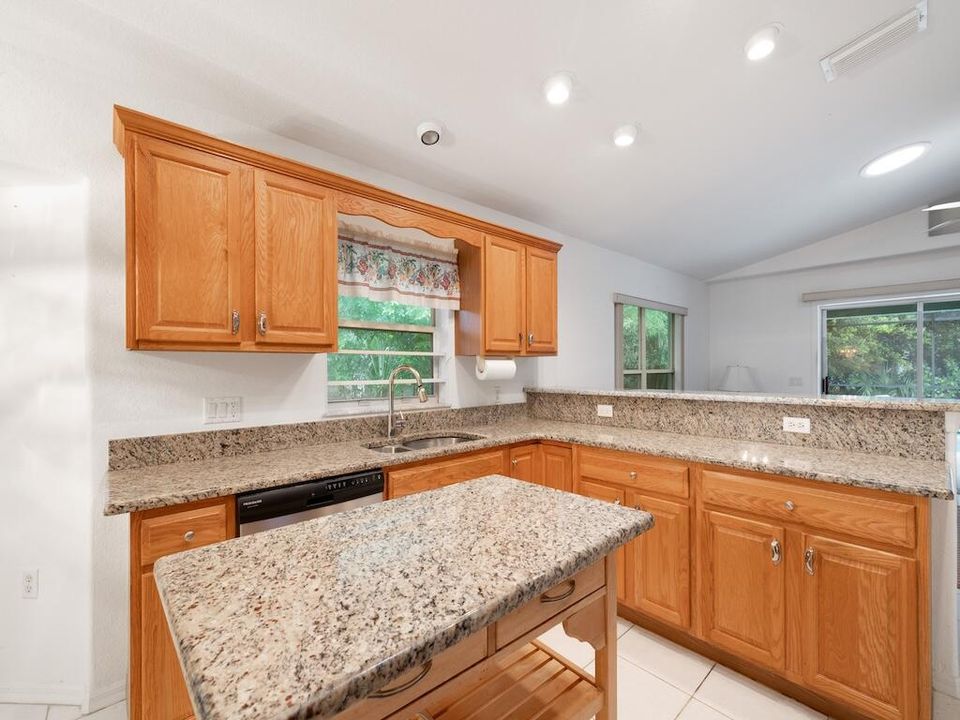 待售: $454,999 (3 贝兹, 2 浴室, 1916 平方英尺)