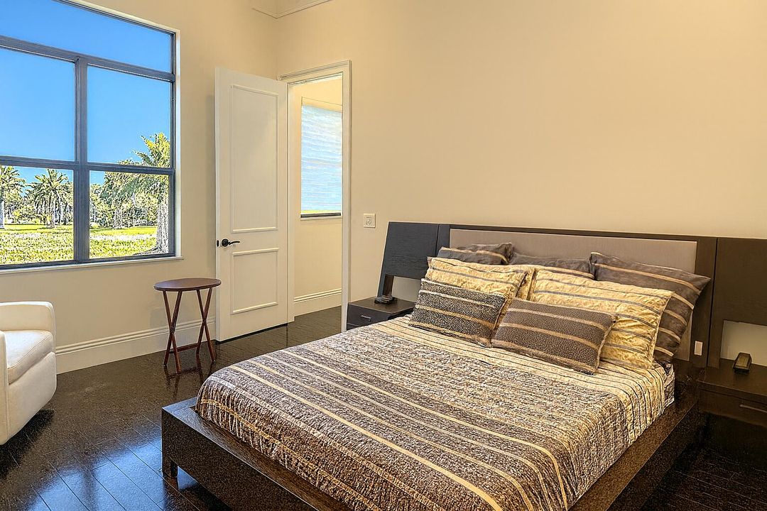 待售: $2,879,000 (5 贝兹, 6 浴室, 4800 平方英尺)