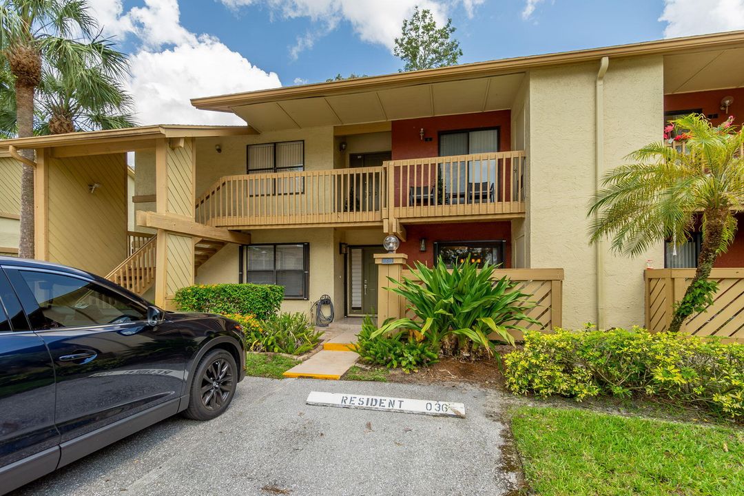 Active With Contract: $4,250 (3 beds, 2 baths, 1300 Square Feet)