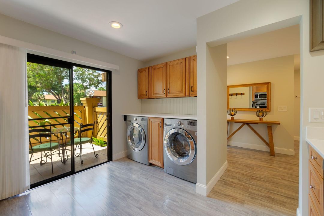 Active With Contract: $4,250 (3 beds, 2 baths, 1300 Square Feet)