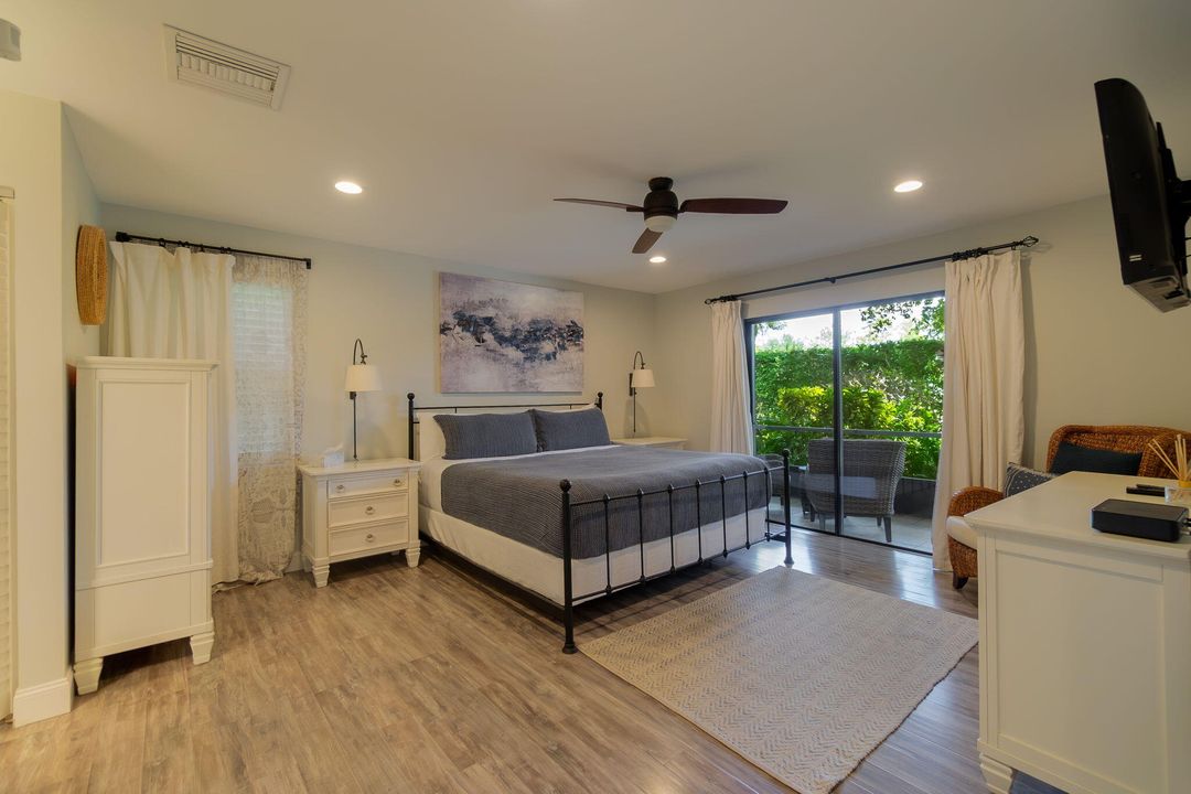 Active With Contract: $4,250 (3 beds, 2 baths, 1300 Square Feet)