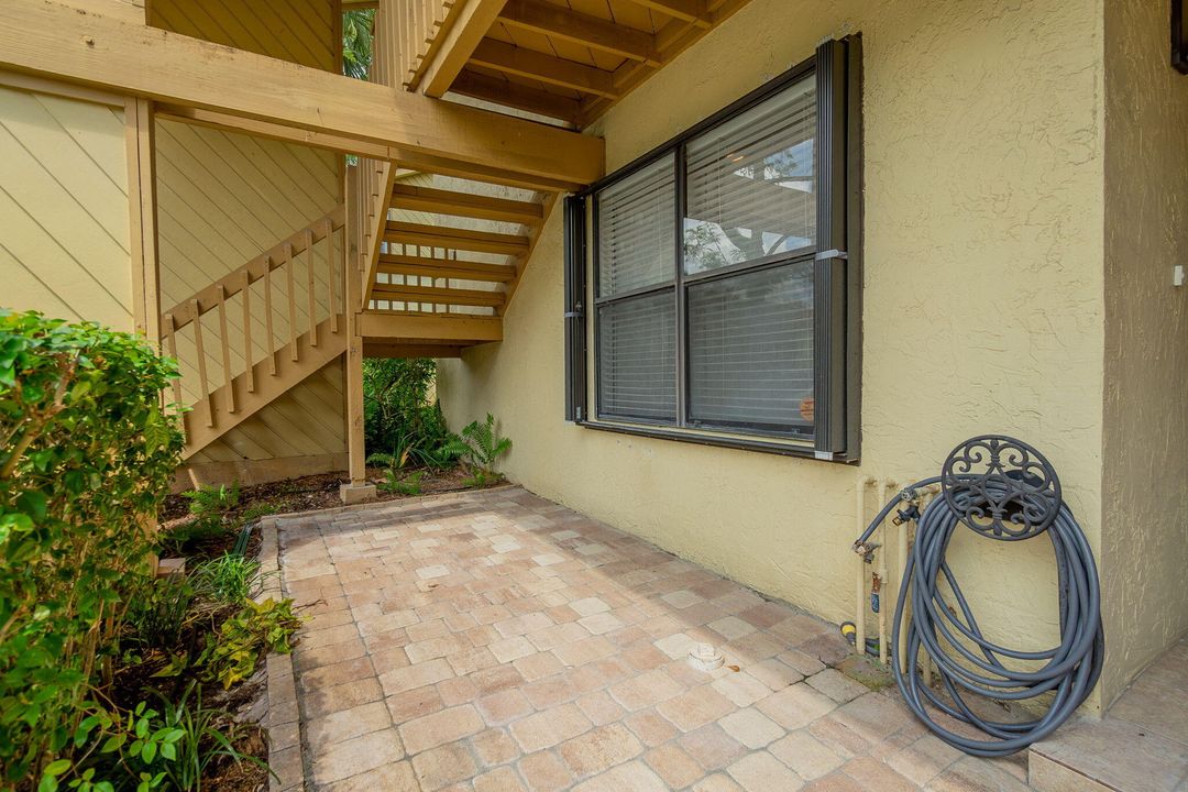 Active With Contract: $4,250 (3 beds, 2 baths, 1300 Square Feet)