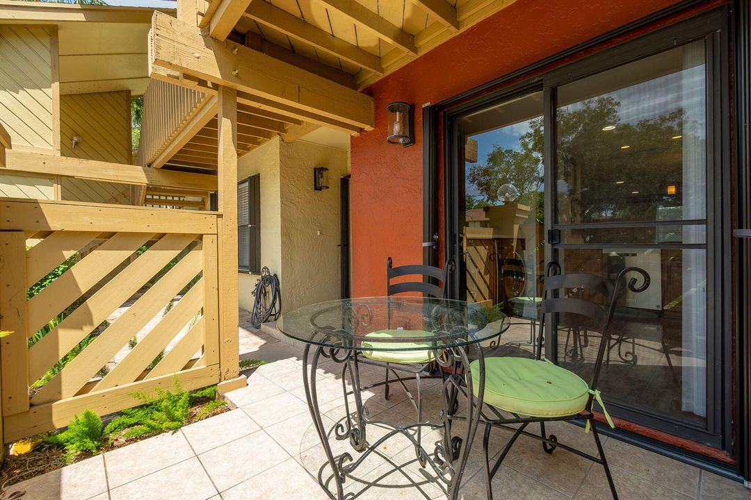 Active With Contract: $4,250 (3 beds, 2 baths, 1300 Square Feet)