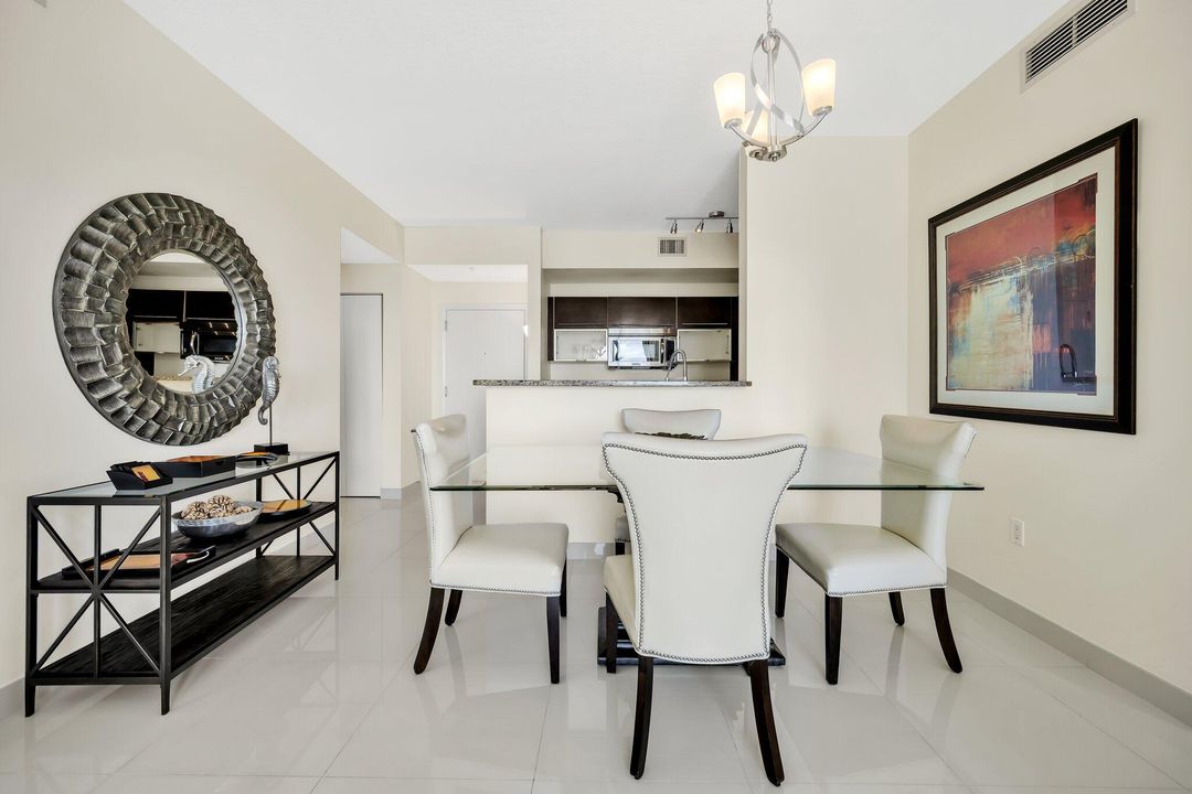 Activo con contrato: $9,000 (2 camas, 2 baños, 1192 Pies cuadrados)