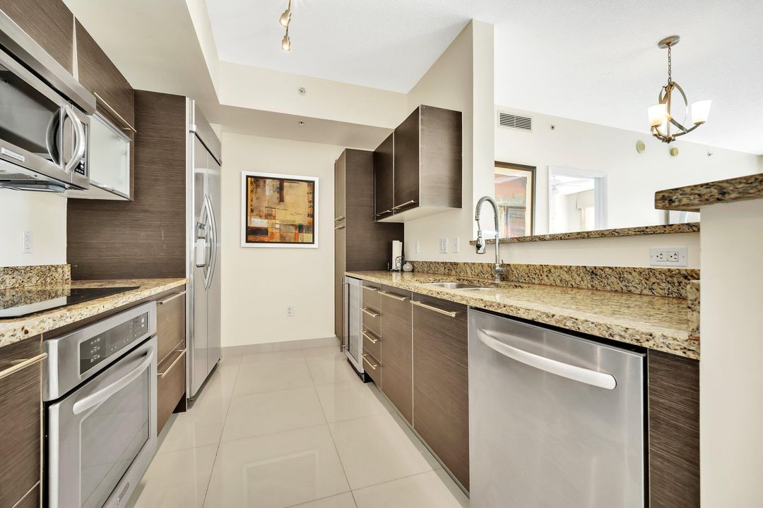 Activo con contrato: $9,000 (2 camas, 2 baños, 1192 Pies cuadrados)