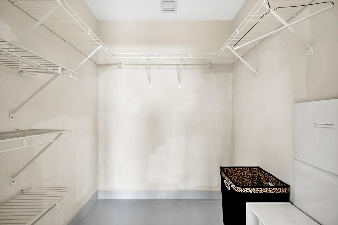 Activo con contrato: $9,000 (2 camas, 2 baños, 1192 Pies cuadrados)