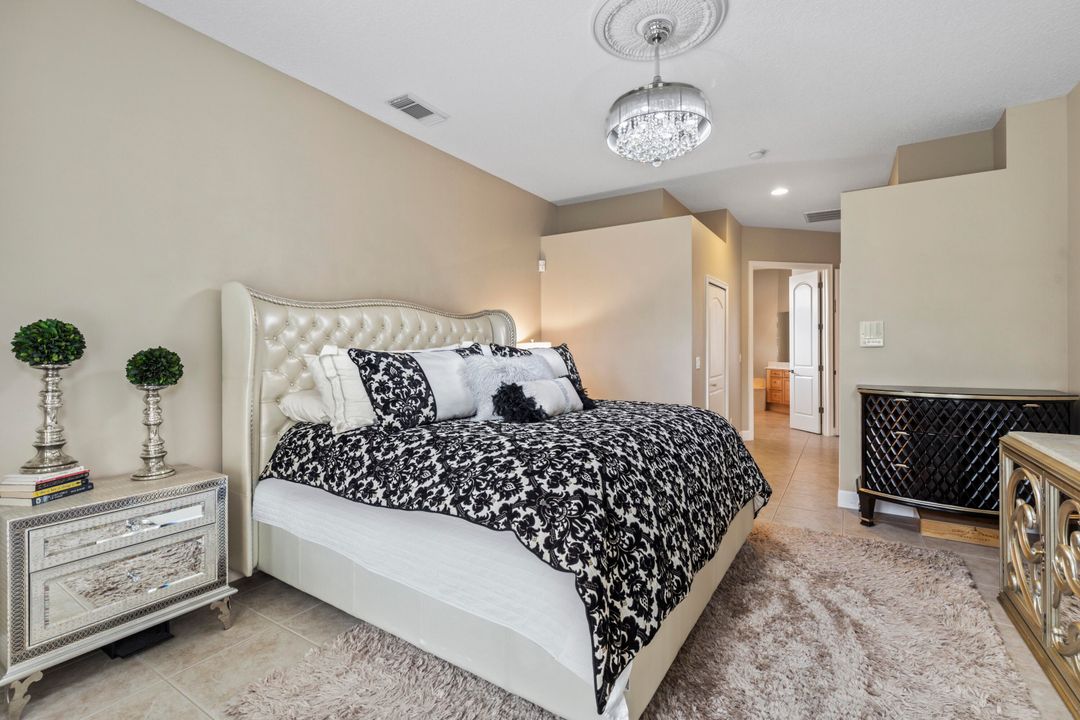 For Rent: $3,700 (3 beds, 3 baths, 2462 Square Feet)