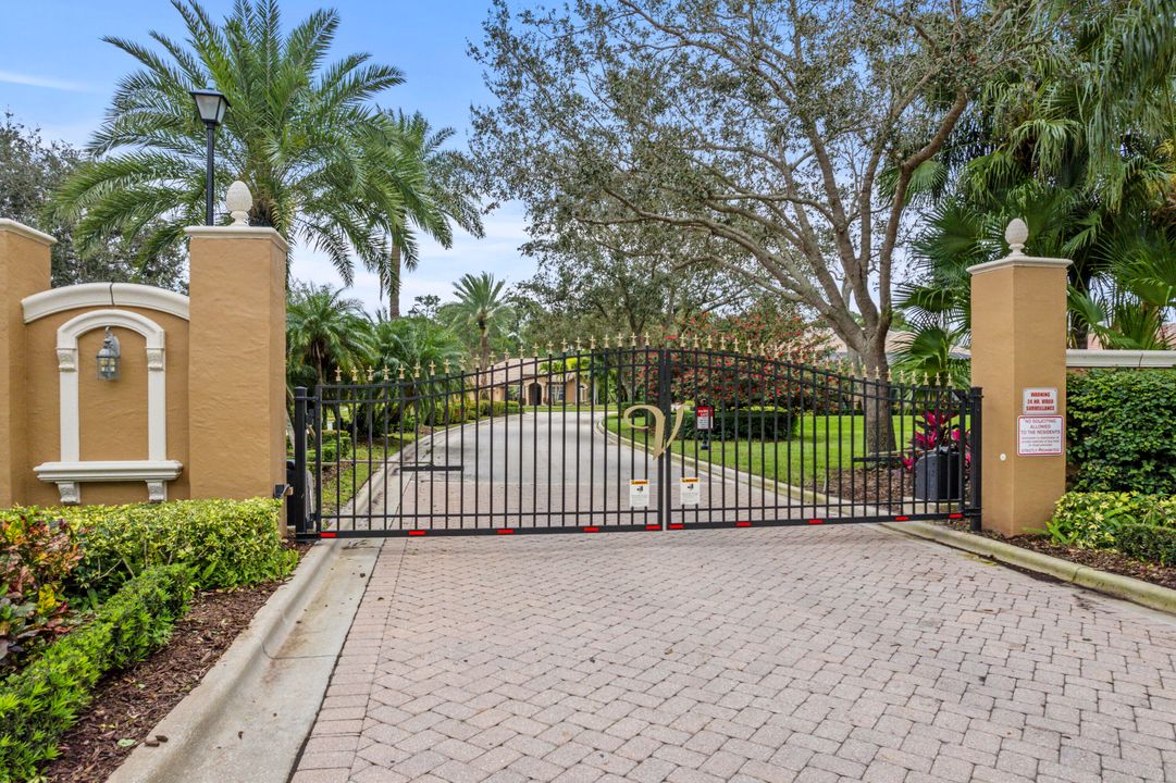 For Rent: $3,700 (3 beds, 3 baths, 2462 Square Feet)