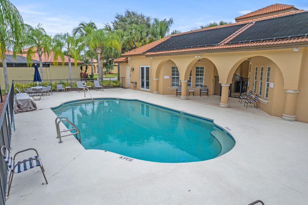 For Rent: $3,700 (3 beds, 3 baths, 2462 Square Feet)