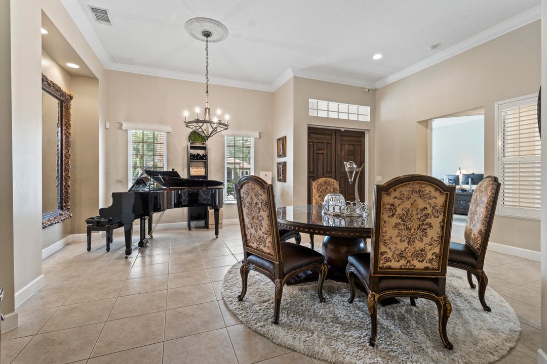 For Rent: $3,700 (3 beds, 3 baths, 2462 Square Feet)