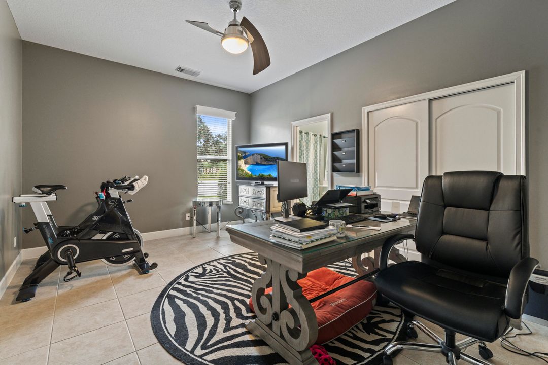 For Rent: $3,700 (3 beds, 3 baths, 2462 Square Feet)