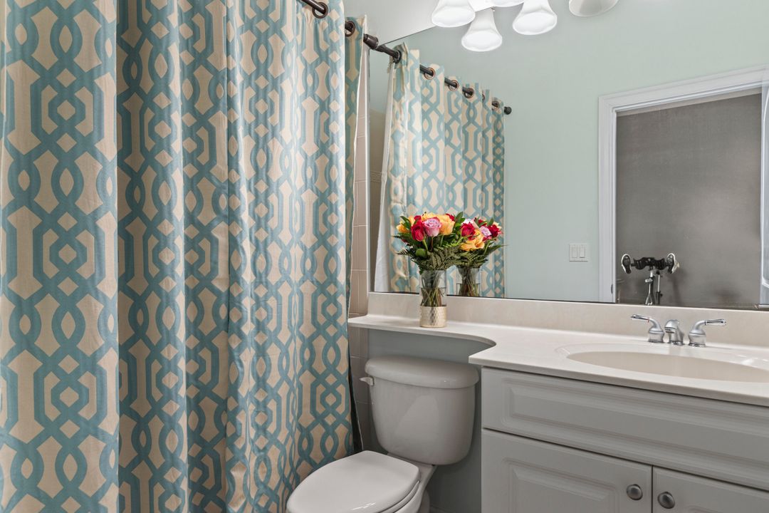 For Rent: $3,700 (3 beds, 3 baths, 2462 Square Feet)