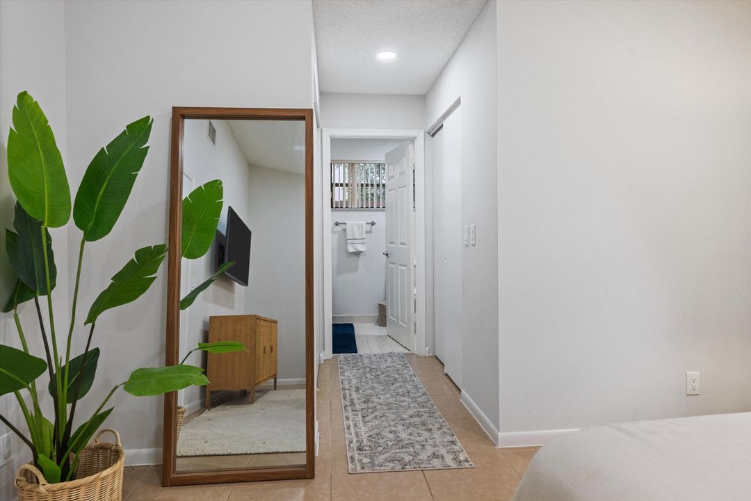 For Rent: $6,000 (3 beds, 2 baths, 1386 Square Feet)