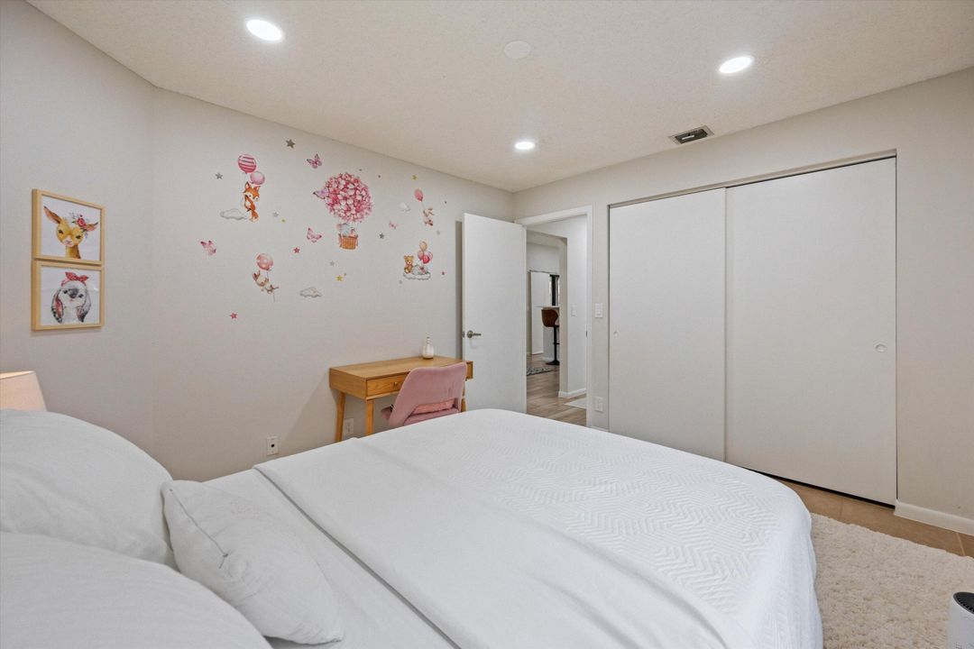 For Rent: $6,000 (3 beds, 2 baths, 1386 Square Feet)