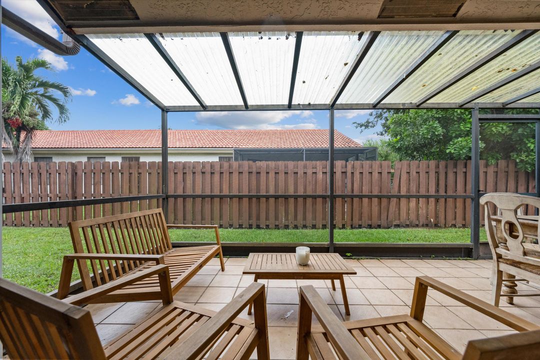 For Rent: $6,000 (3 beds, 2 baths, 1386 Square Feet)