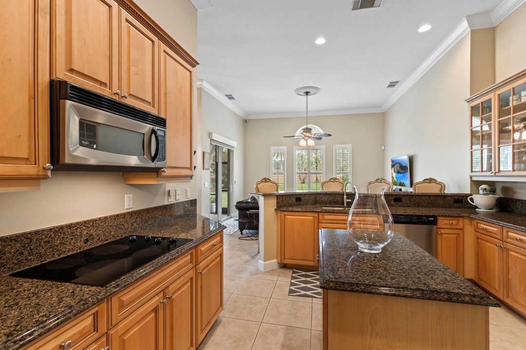 For Rent: $3,700 (3 beds, 3 baths, 2462 Square Feet)