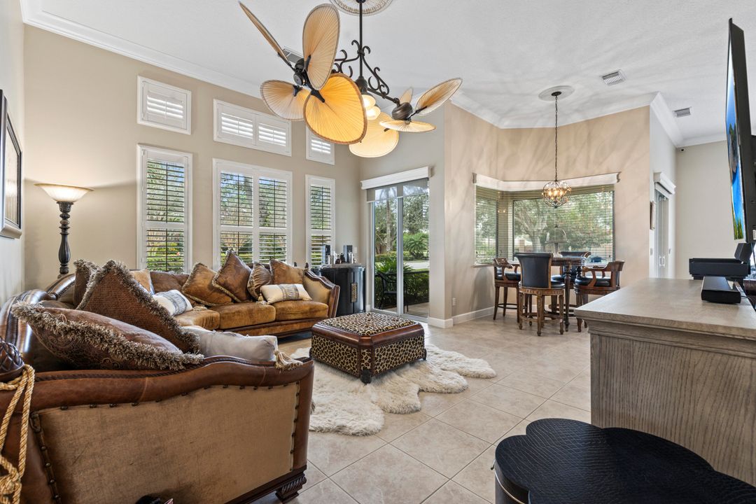 For Rent: $3,700 (3 beds, 3 baths, 2462 Square Feet)