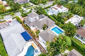 合同活跃: $32,000 (6 贝兹, 5 浴室, 3752 平方英尺)