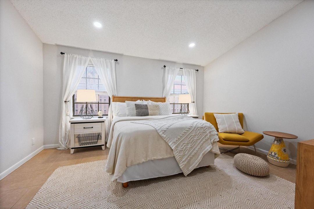 For Rent: $6,000 (3 beds, 2 baths, 1386 Square Feet)