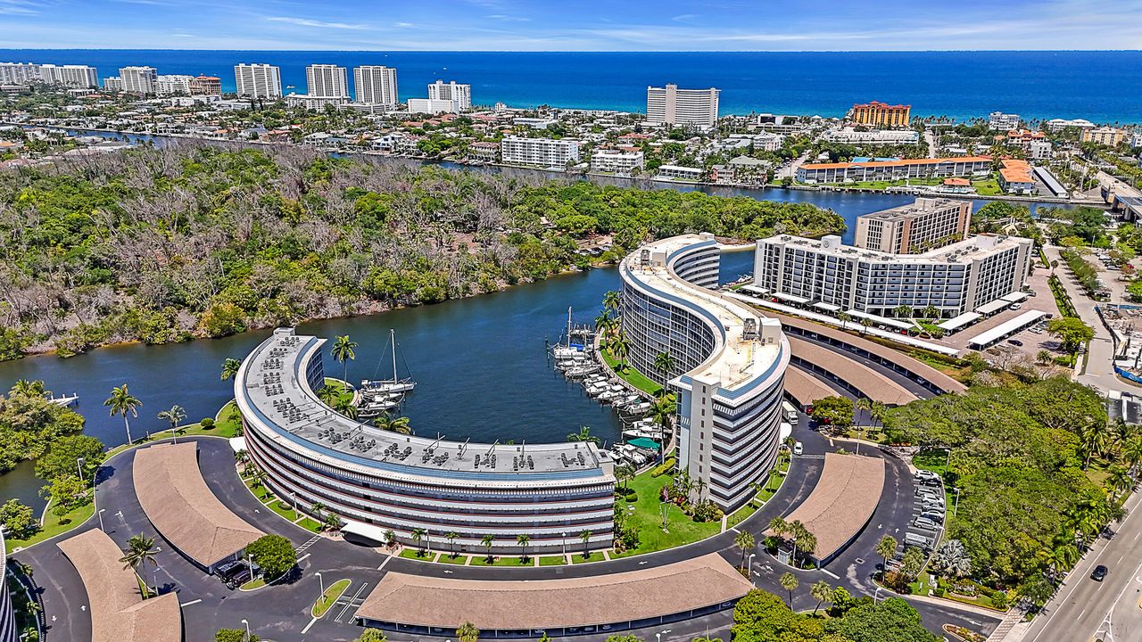 Под контрактом: $3,000 (2 спален, 2 ванн, 1268 Квадратных фут)