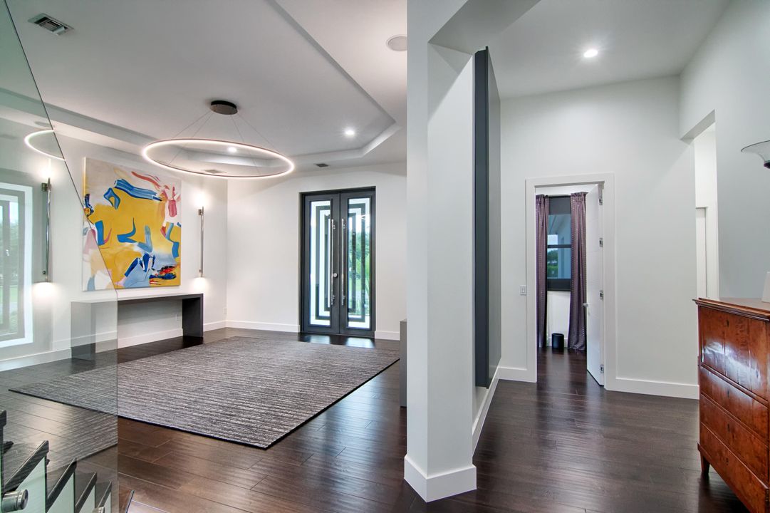 For Rent: $50,000 (6 beds, 7 baths, 7686 Square Feet)