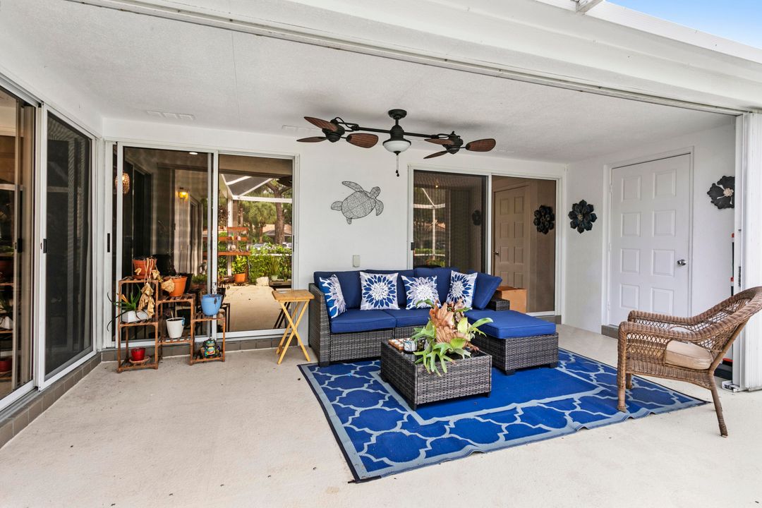 Active With Contract: $375,900 (2 beds, 2 baths, 1152 Square Feet)