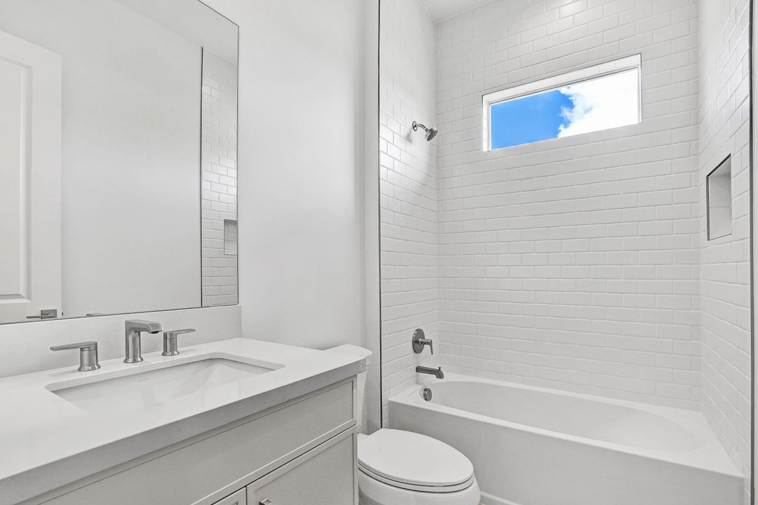 На продажу: $784,000 (3 спален, 3 ванн, 2660 Квадратных фут)