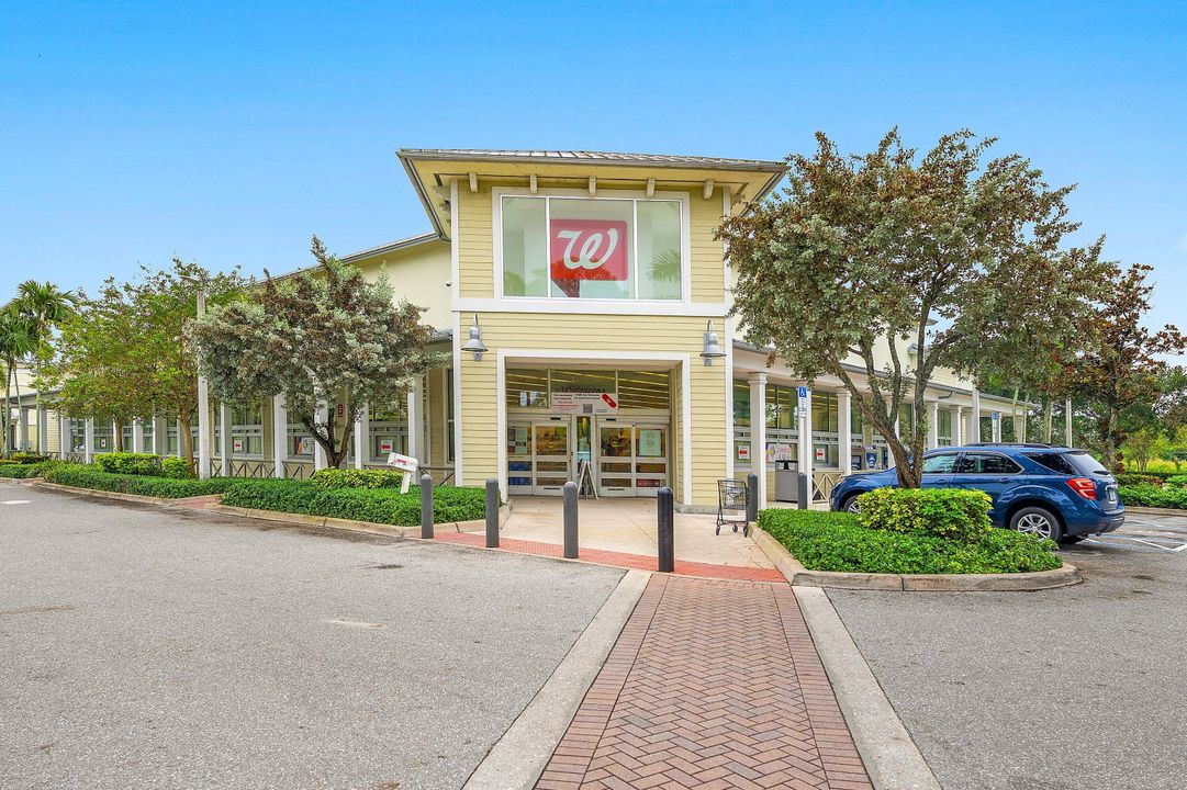 For Sale: $885,000 (4 beds, 3 baths, 2450 Square Feet)