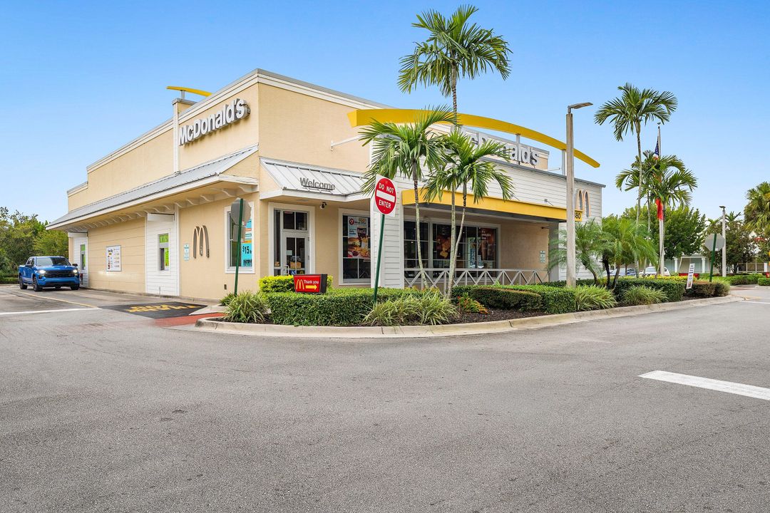 For Sale: $885,000 (4 beds, 3 baths, 2450 Square Feet)