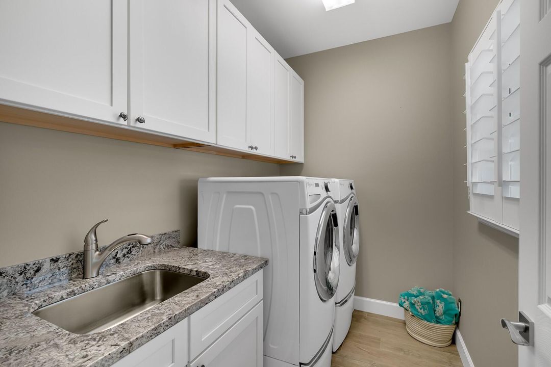 待售: $6,495,000 (3 贝兹, 4 浴室, 3311 平方英尺)