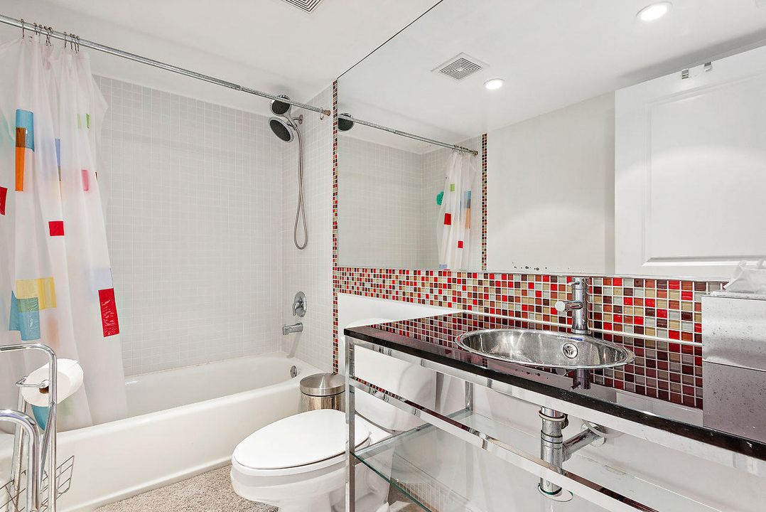 В аренду: $4,500 (2 спален, 2 ванн, 1368 Квадратных фут)