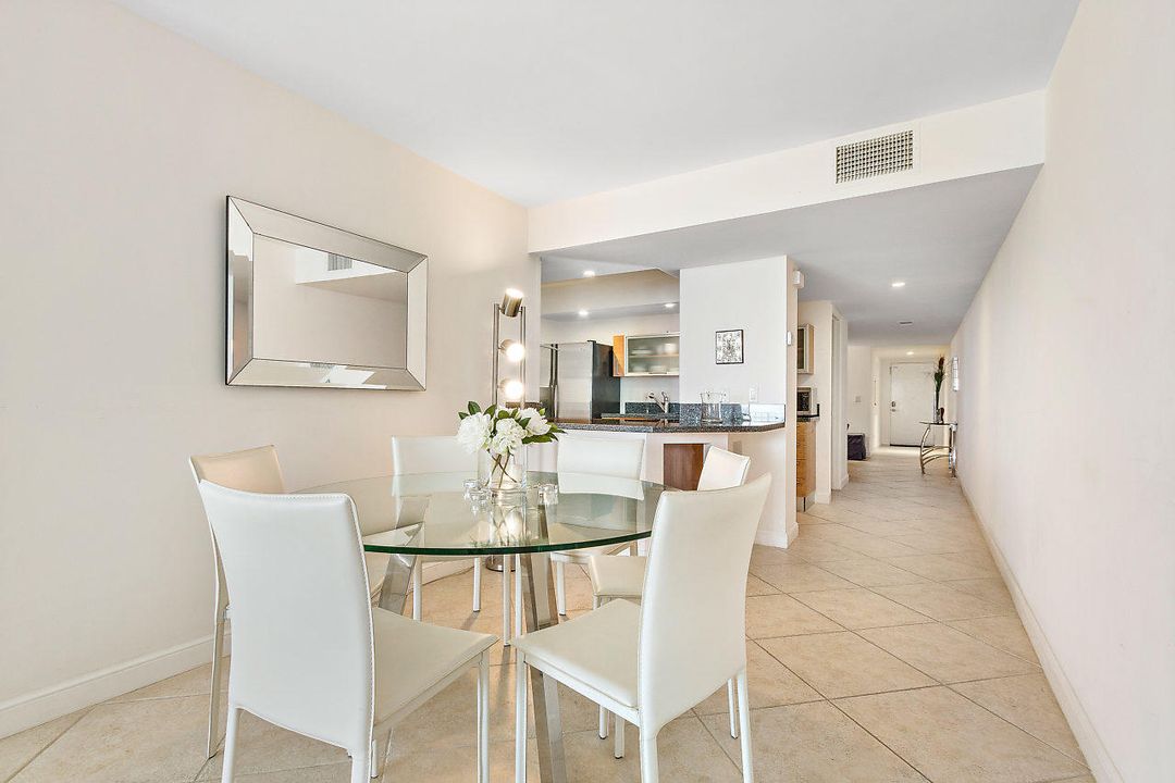 В аренду: $4,500 (2 спален, 2 ванн, 1368 Квадратных фут)