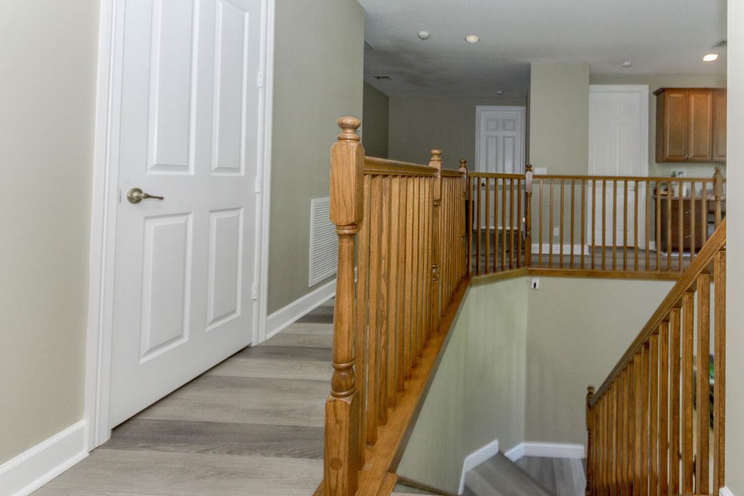 Activo con contrato: $4,200 (3 camas, 2 baños, 2276 Pies cuadrados)