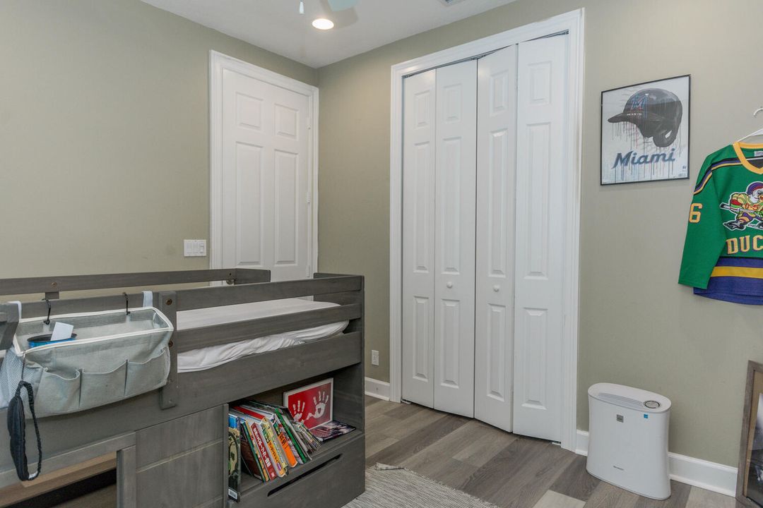 Activo con contrato: $4,200 (3 camas, 2 baños, 2276 Pies cuadrados)