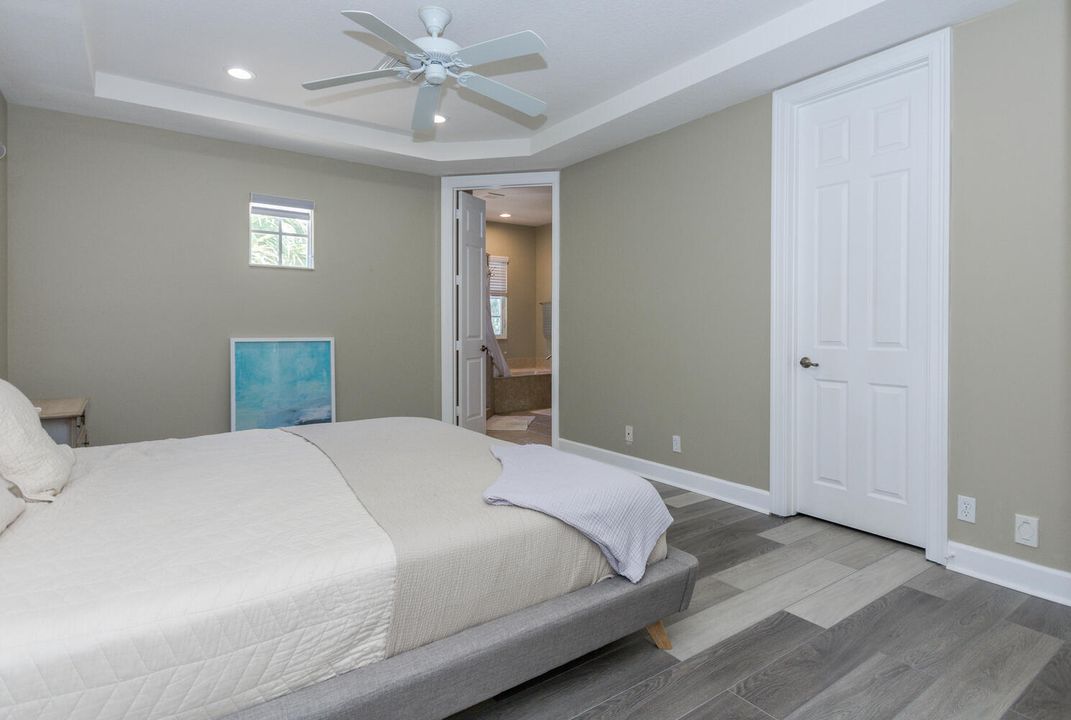 Activo con contrato: $4,200 (3 camas, 2 baños, 2276 Pies cuadrados)