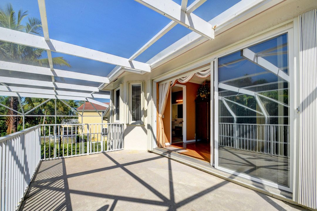 Activo con contrato: $8,500 (5 camas, 3 baños, 3375 Pies cuadrados)