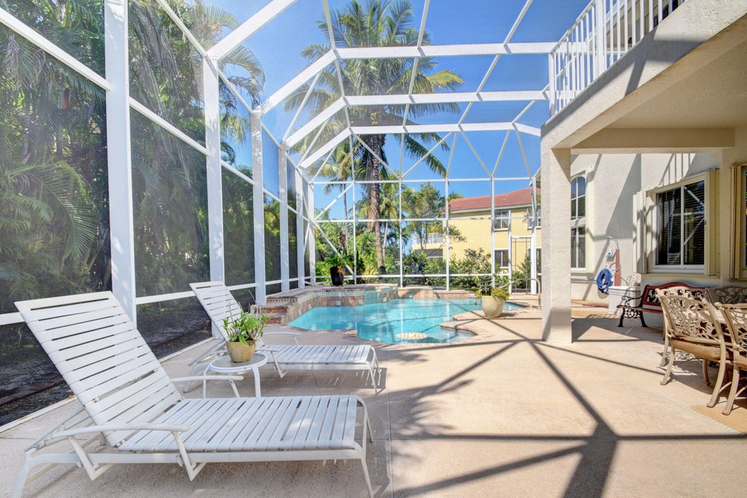 Activo con contrato: $8,500 (5 camas, 3 baños, 3375 Pies cuadrados)