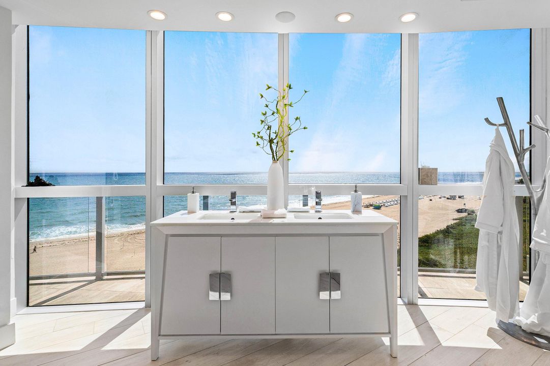 For Sale: $3,800,000 (3 beds, 3 baths, 2654 Square Feet)